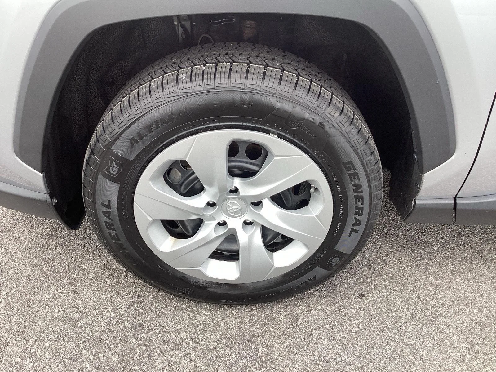 Used 2024 Silver Sky Metallic Toyota LE image 11