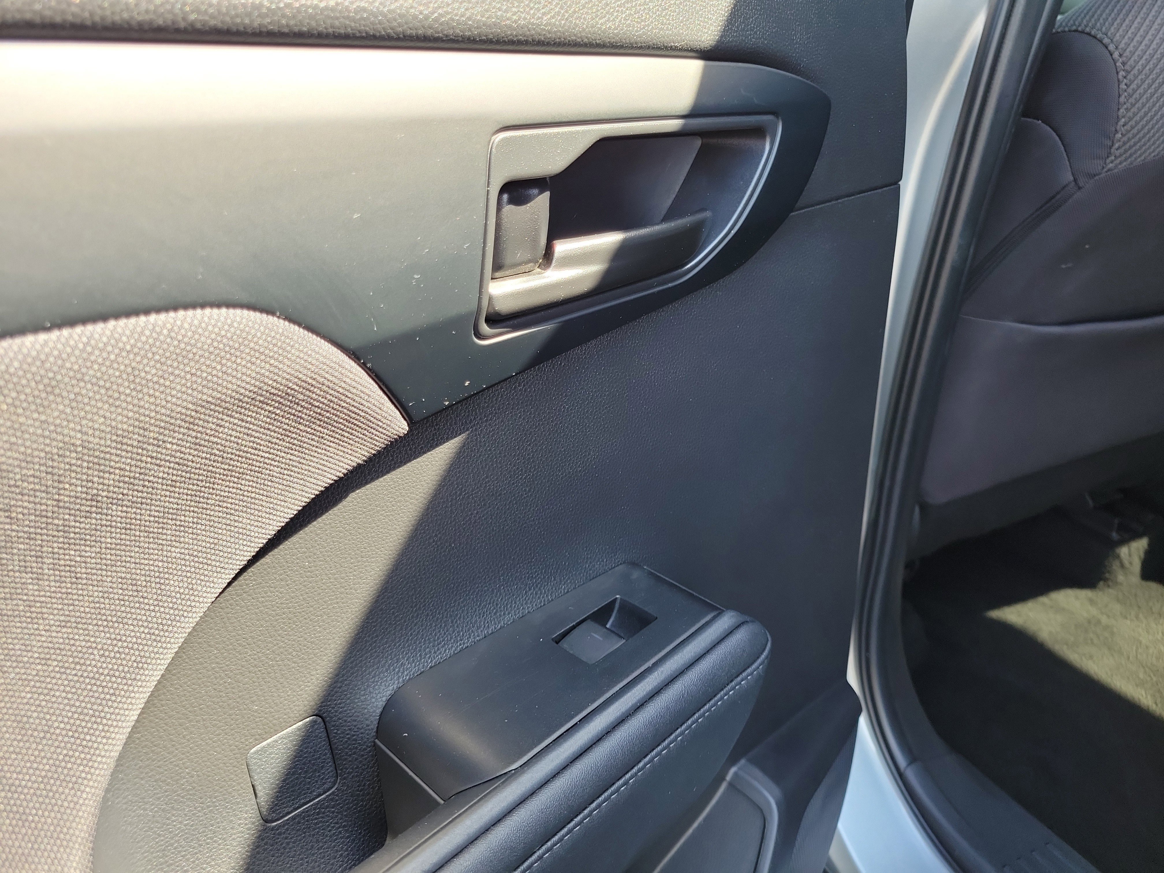 2024 Toyota Highlander LE - Photo 13