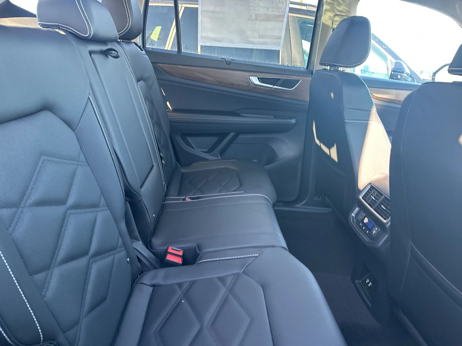 2026 Volkswagen Atlas SE w/Tech - Photo 37