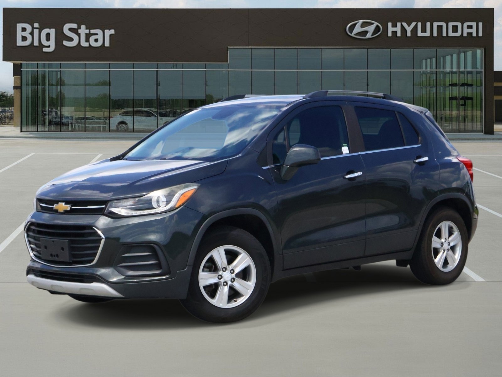 2019 Chevrolet Trax LT's photo