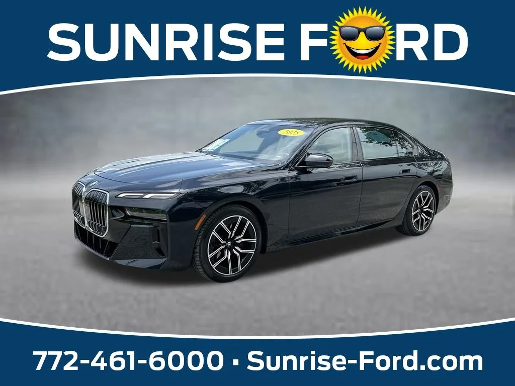 Used 2025 Carbon Black Metallic BMW 740i image 1