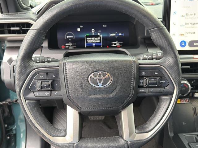 Certified Used 2025 EVEREST Toyota  image 20