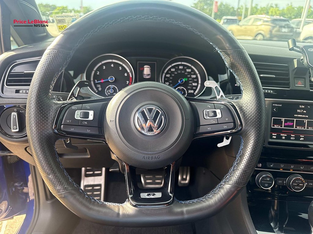 Used 2016 Lapiz Blue Metallic Volkswagen Base image 20