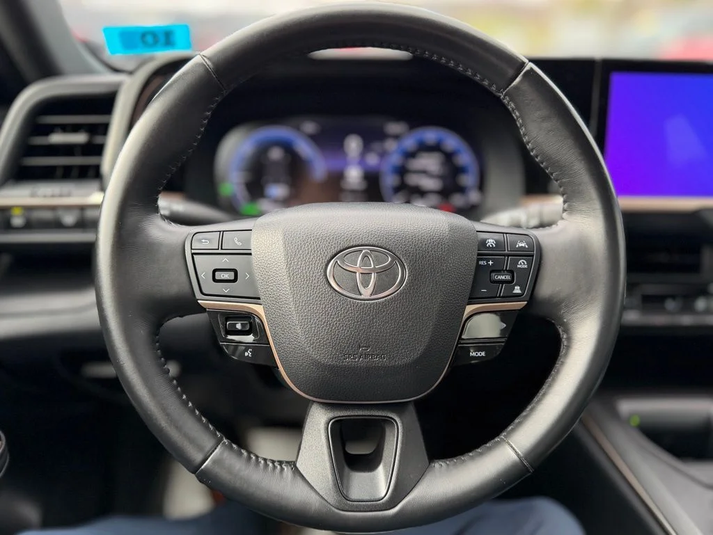 Used 2023 Gray Toyota XLE image 10