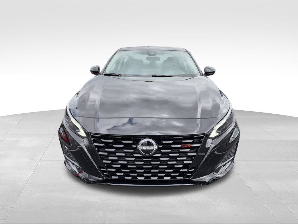 New 2026 Black Nissan 2.5 SR image 8