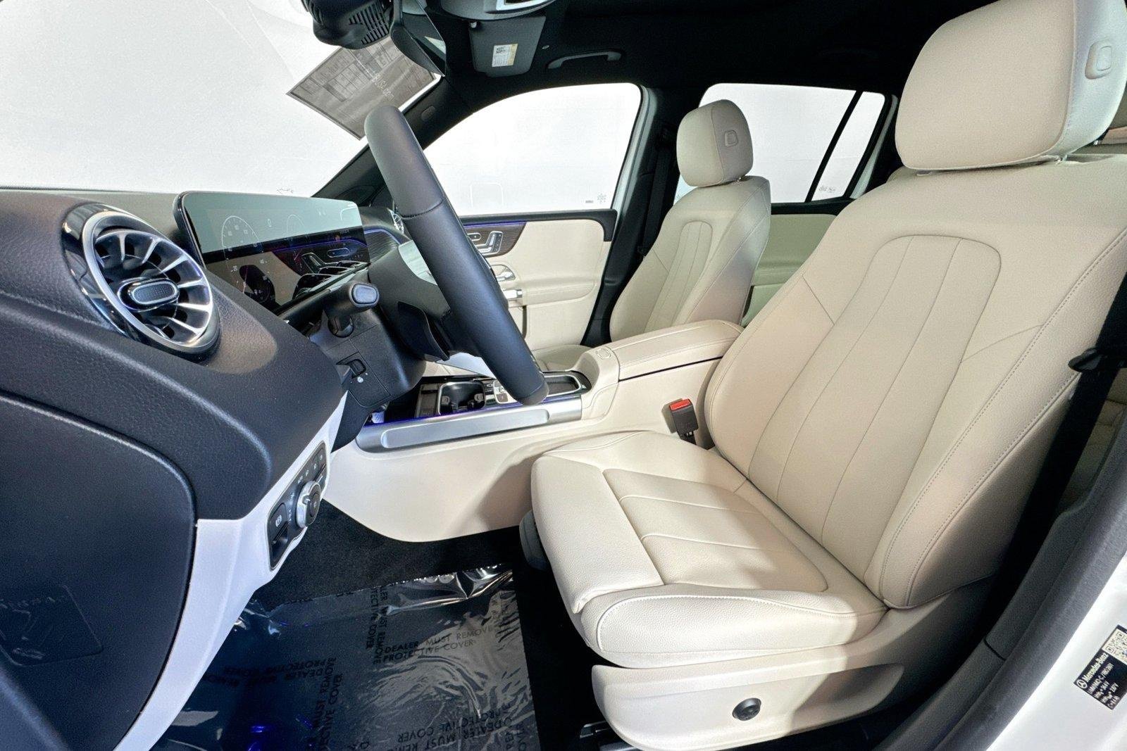 New 2026 Polar White Mercedes-Benz GLB 250 image 18