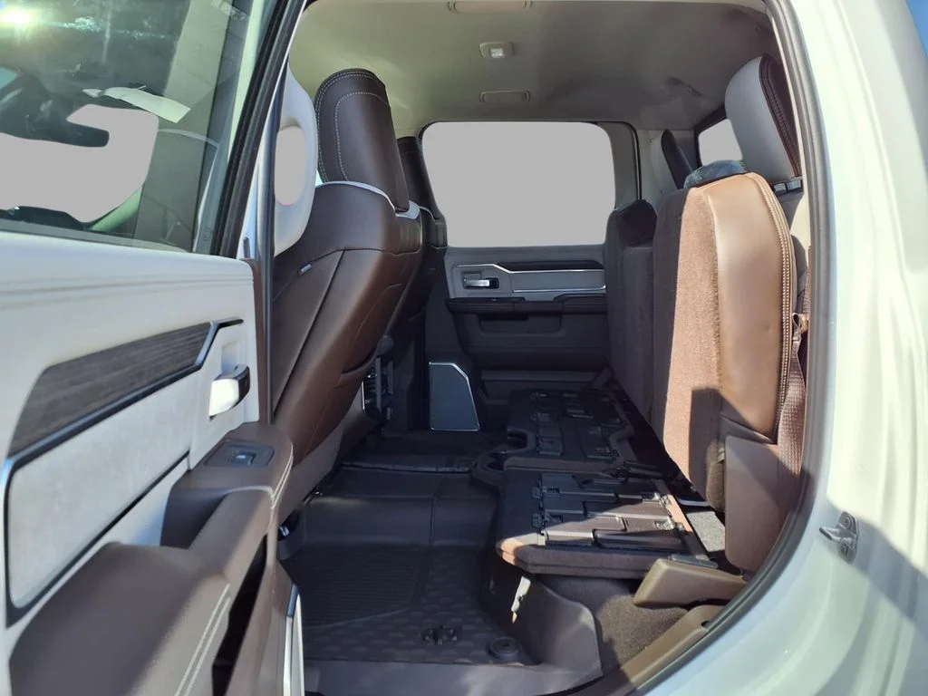 New 2026 Bright White Clear-Coat Exterior Paint RAM Laramie image 27