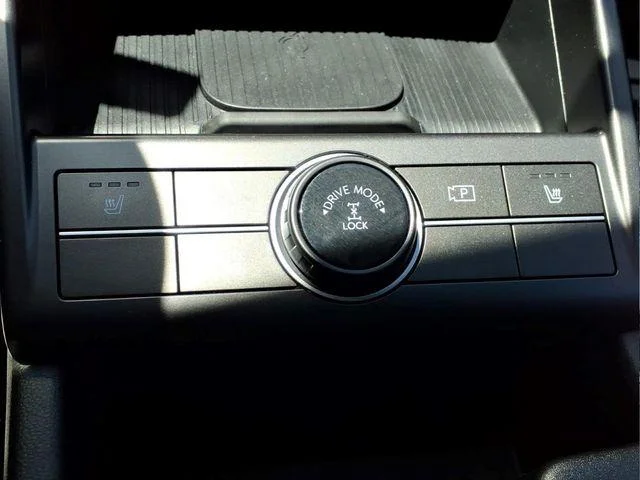 New 2026 Gray Hyundai SEL Premium image 25
