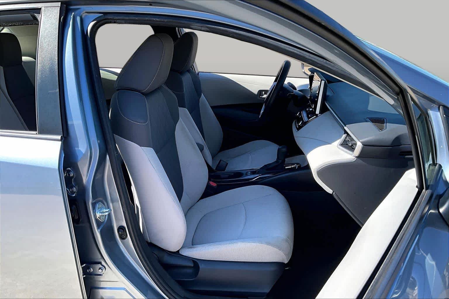 Used 2021 Celestite Toyota Hybrid LE image 8