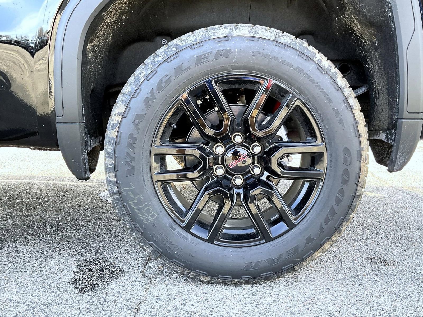 New 2026 Onyx Black GMC Elevation image 23