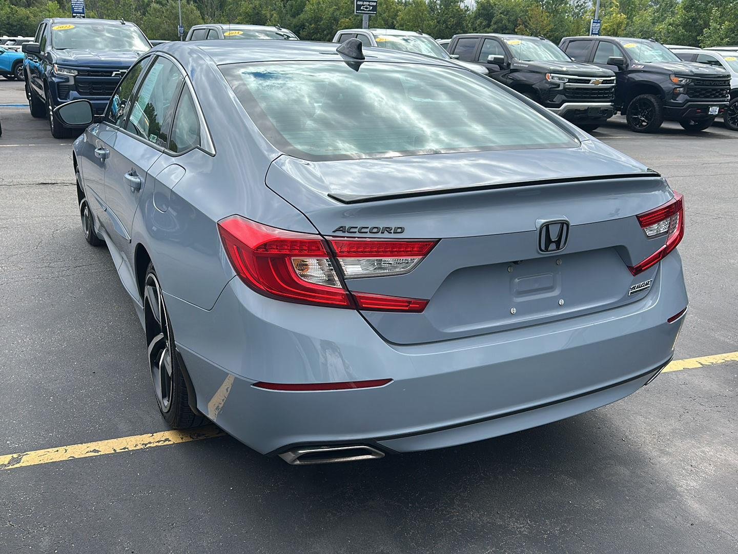Used 2021 Sonic Gray Pearl Honda Sport SE image 4