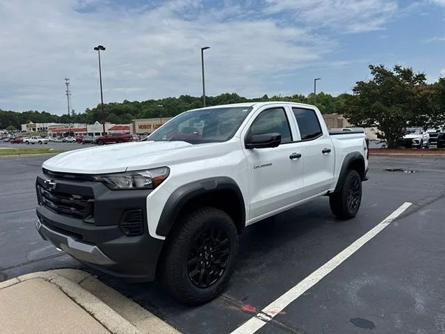 Used 2026 White Chevrolet Trail Boss image 6