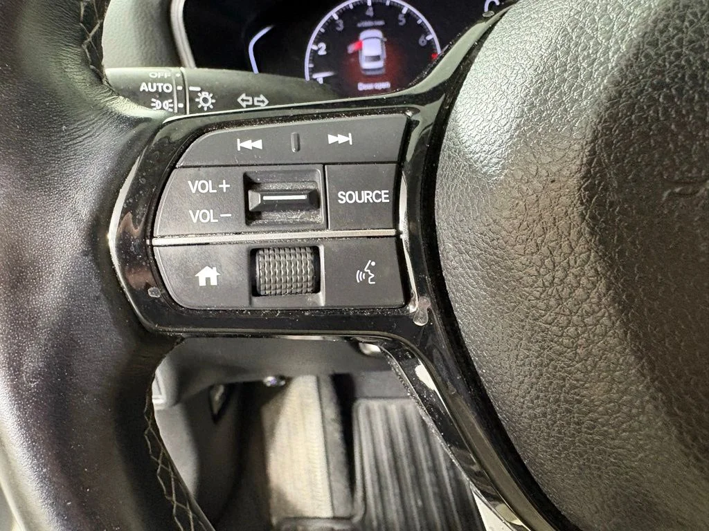 Used 2022  Honda EX image 24