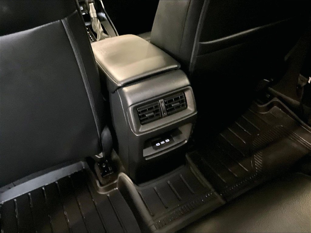 Used 2026 Silver Honda EX-L image 29