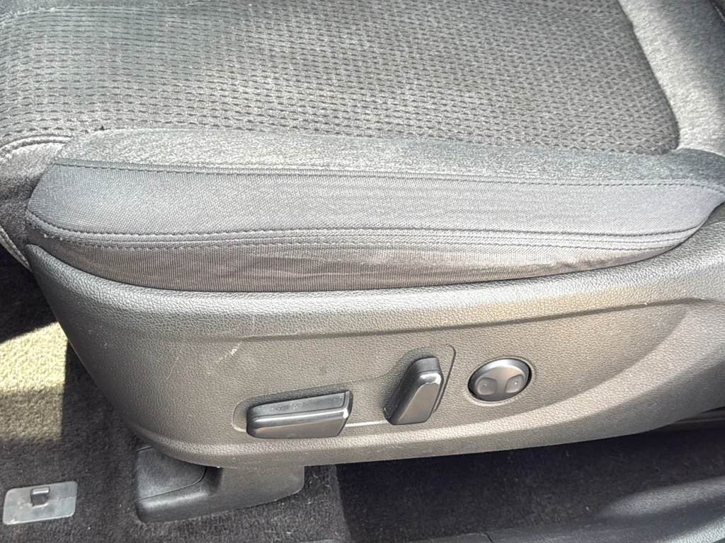 Used 2023 Blue Hyundai SEL image 18