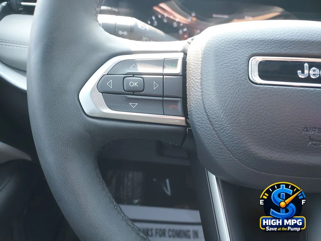 2025 Jeep Compass Limited - Photo 17