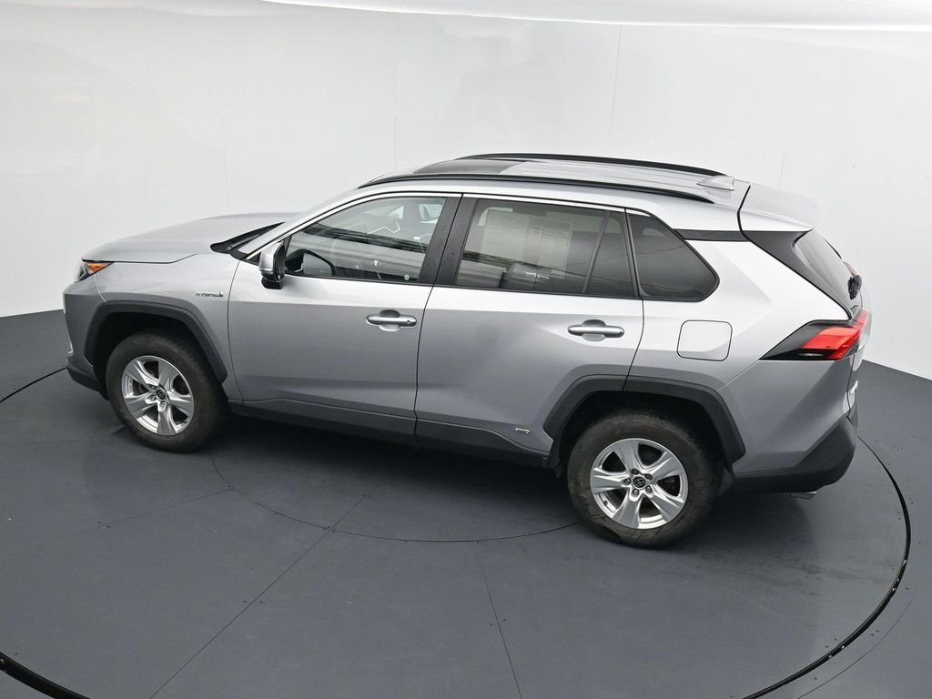 Used 2021 Silver Toyota XLE image 24