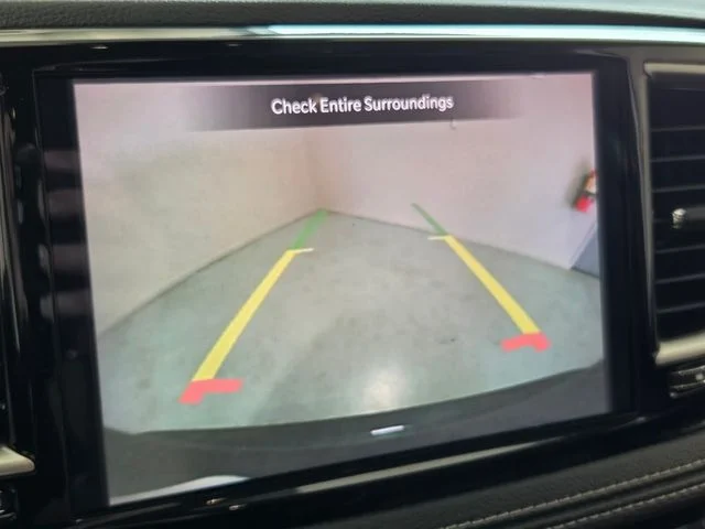 Used 2023 Black Chrysler Touring L image 23