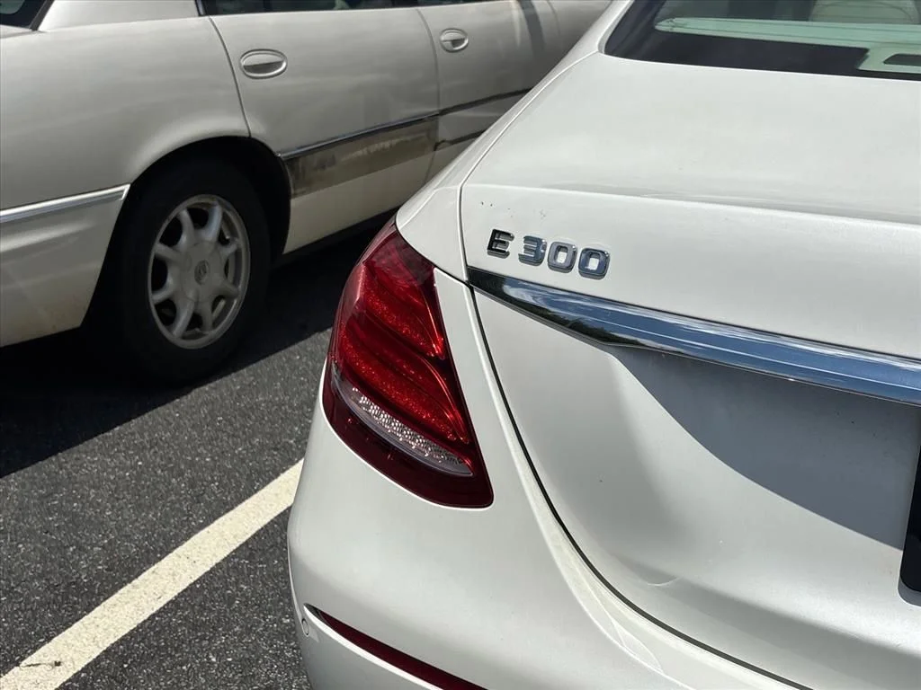 Used 2019 White Mercedes-Benz E 300 image 13