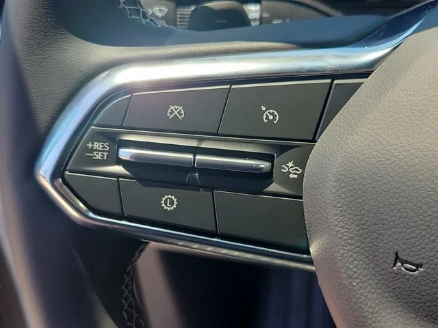 New 2026 Summit White Chevrolet LT image 24