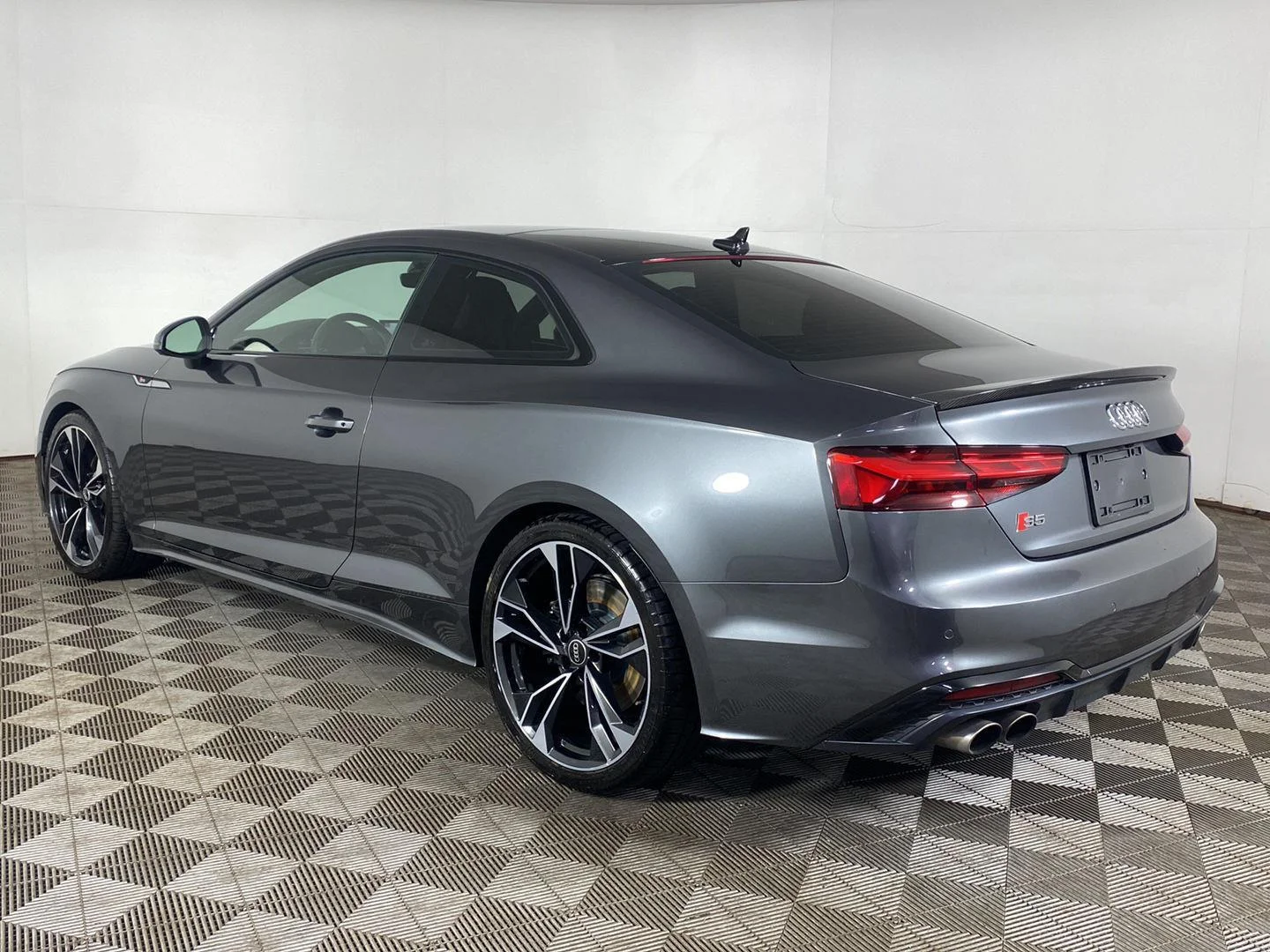 Used 2021 Daytona Gray Pearl Effect Audi Premium Plus image 30