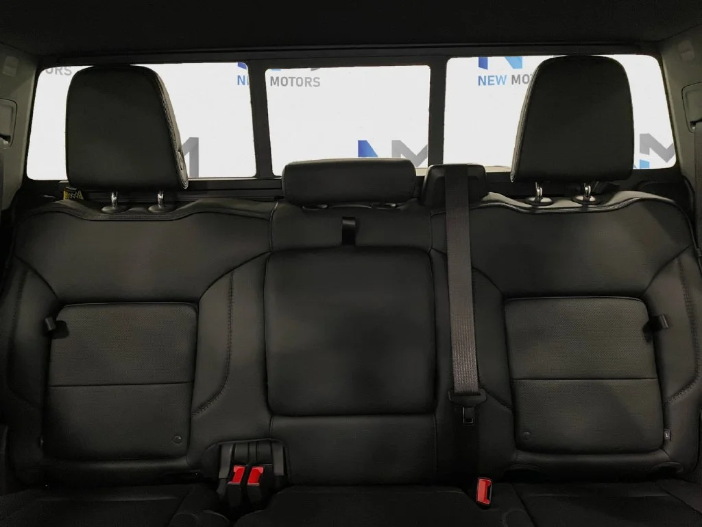 Used 2026 Onyx Black GMC Denali image 13