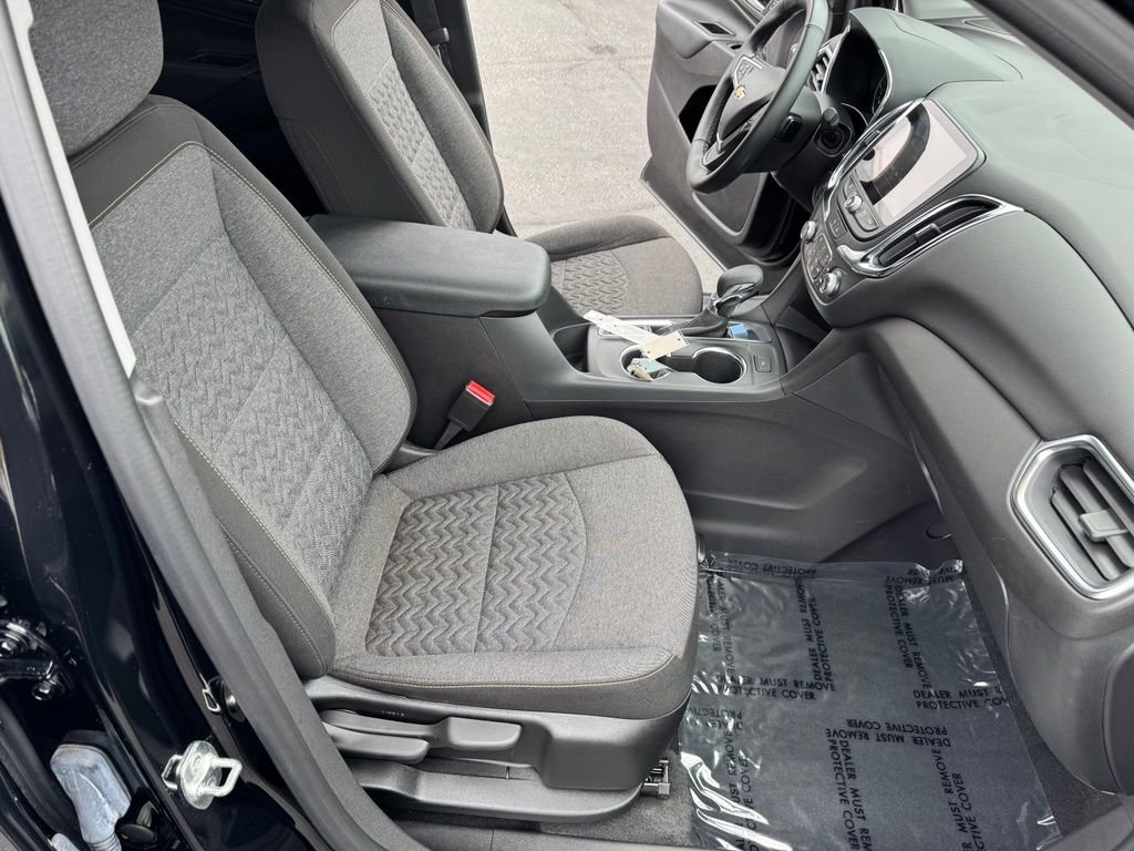 Used 2024 Black Metallic Chevrolet LT image 27