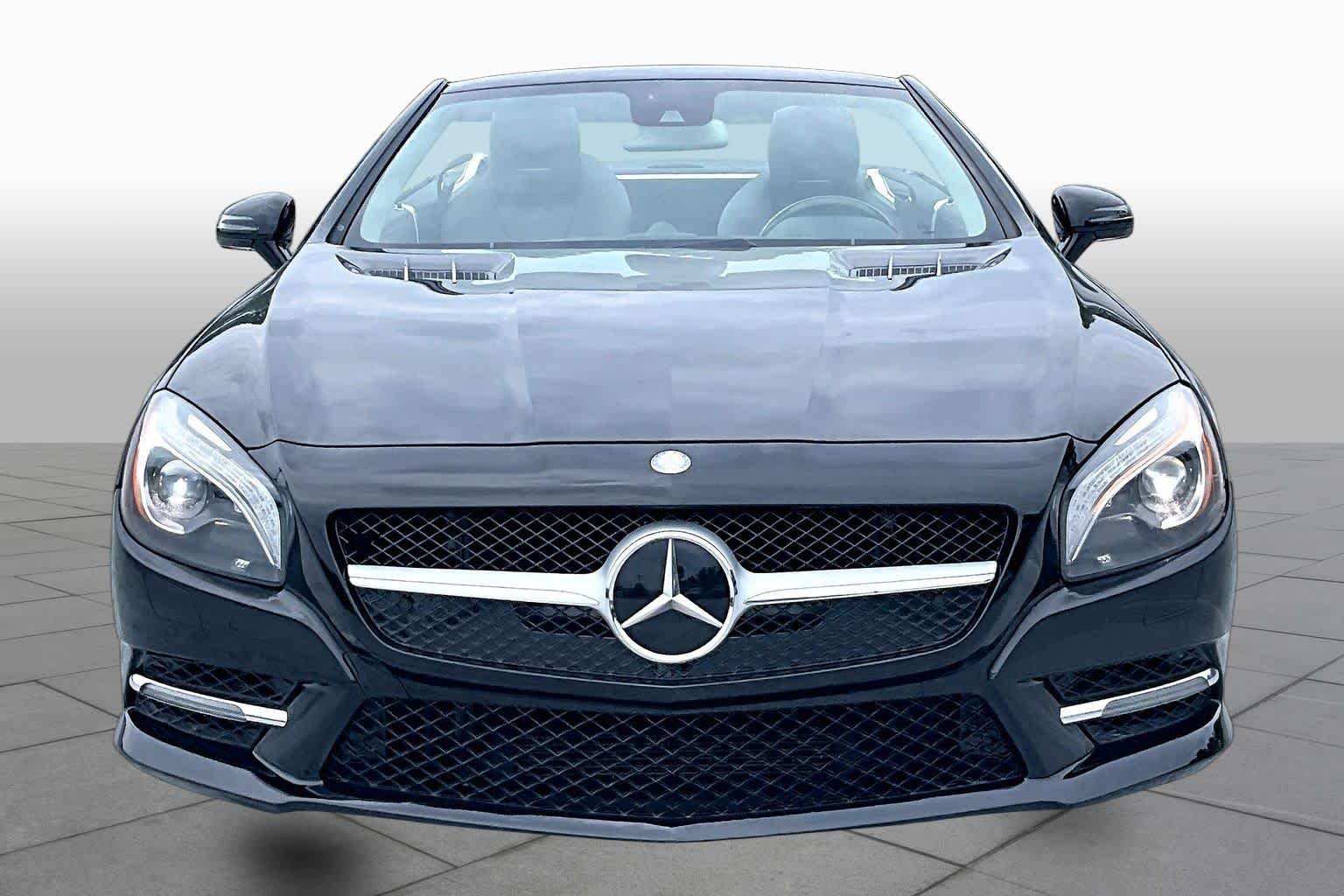 Pre-Owned 2015 Mercedes-Benz SL 550