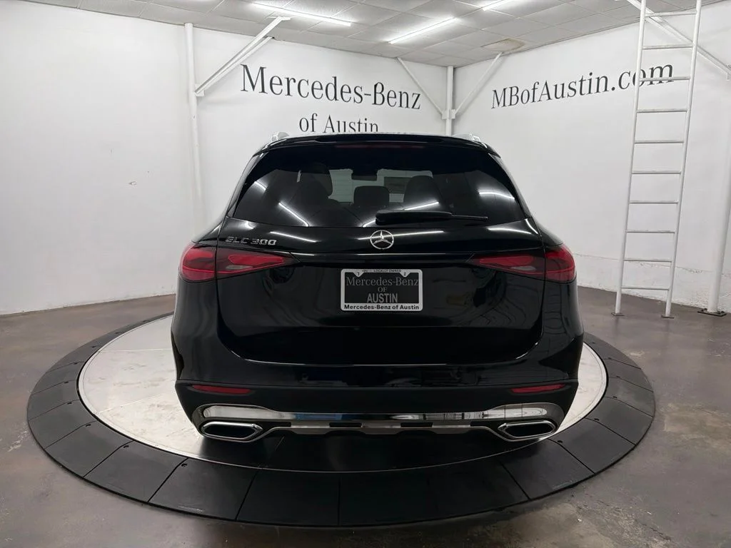 New 2027 Black Mercedes-Benz GLC 300 image 6