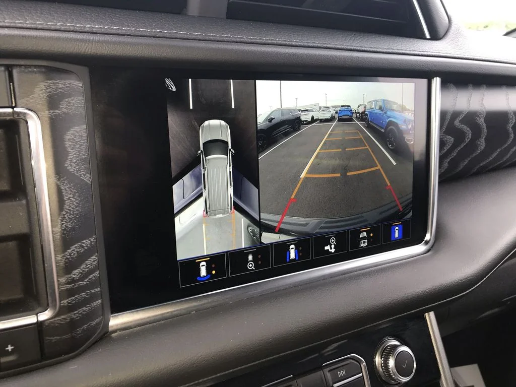 Used 2023 Blue GMC Denali image 17