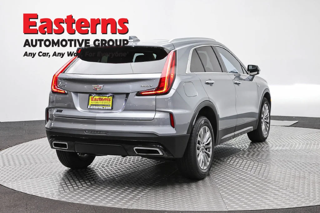 Used 2024 Silver Cadillac Premium Luxury image 5