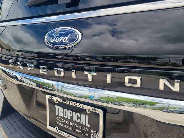 Used 2022  Ford King Ranch image 32