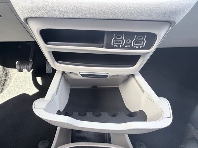2024 Chrysler Pacifica Touring L - Photo 16