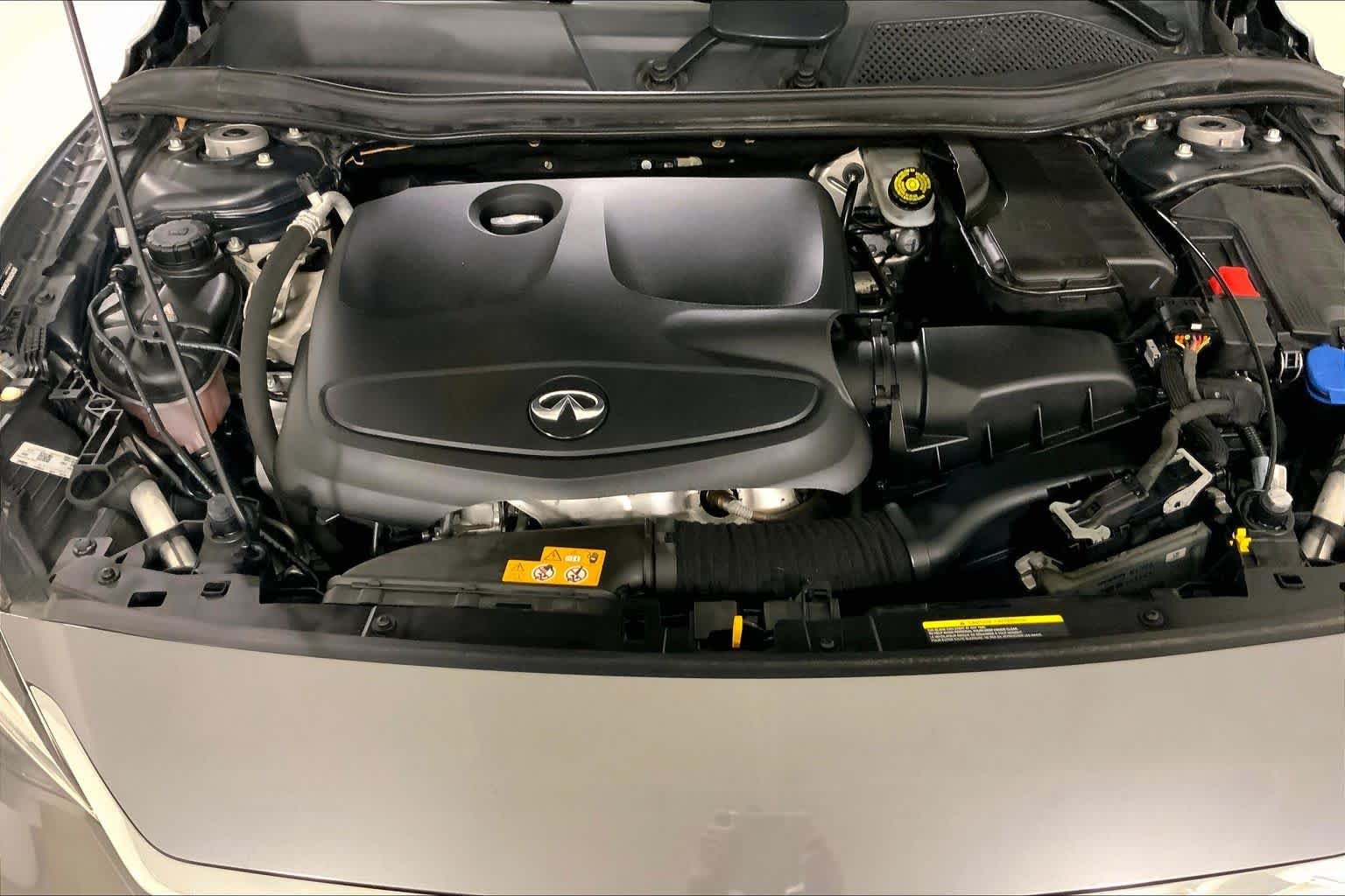 Used 2017 Graphite Shadow INFINITI Luxury image 30