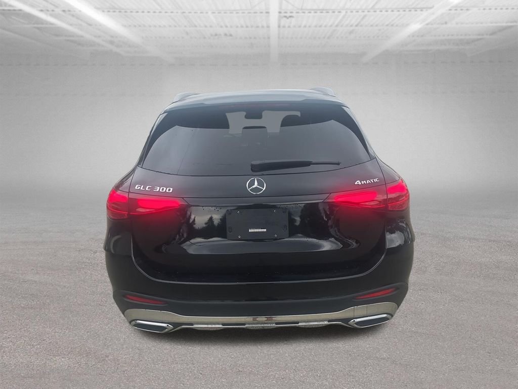 New 2026 Black Mercedes-Benz GLC 300 image 2