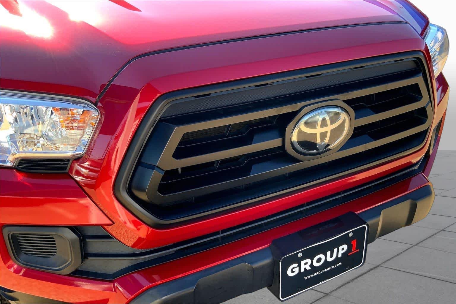 Used 2021 Barcelona Red Metallic Toyota SR image 27