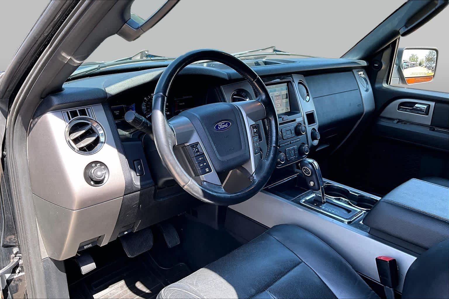 Used 2017 Shadow Black Ford Limited image 17