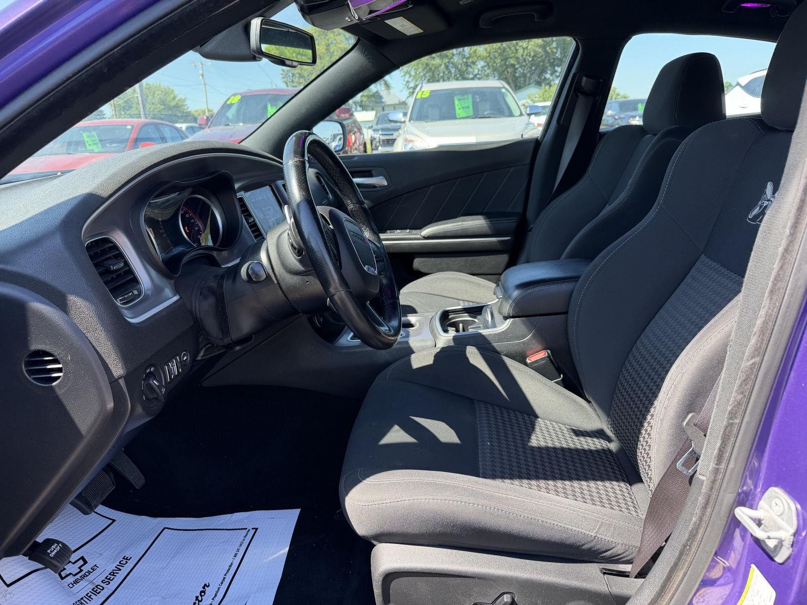 Used 2019 Plum Crazy Pearlcoat Dodge Scat Pack image 9