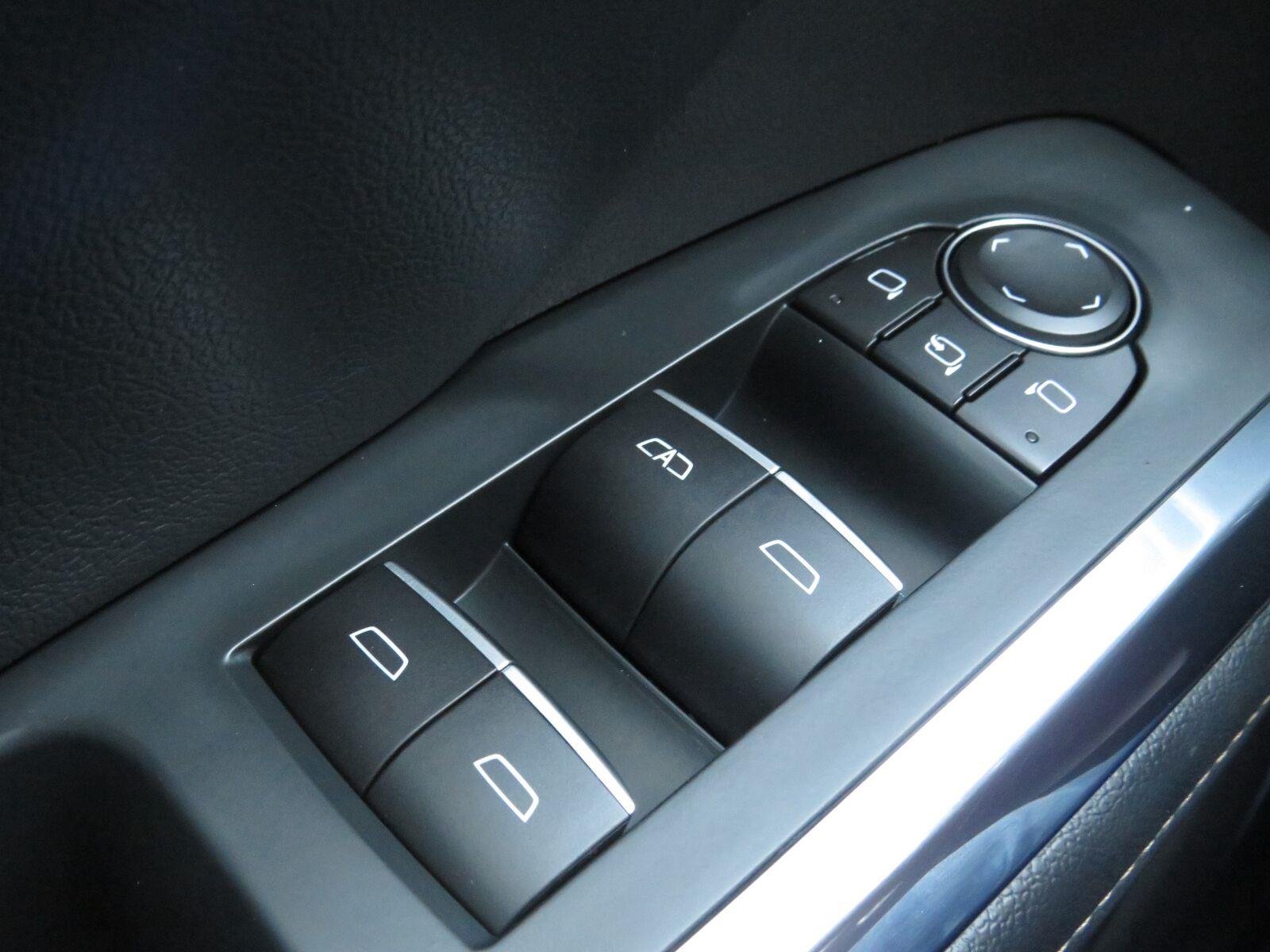 Used 2026 Mosaic Black Metallic Chevrolet AWD High Country image 32
