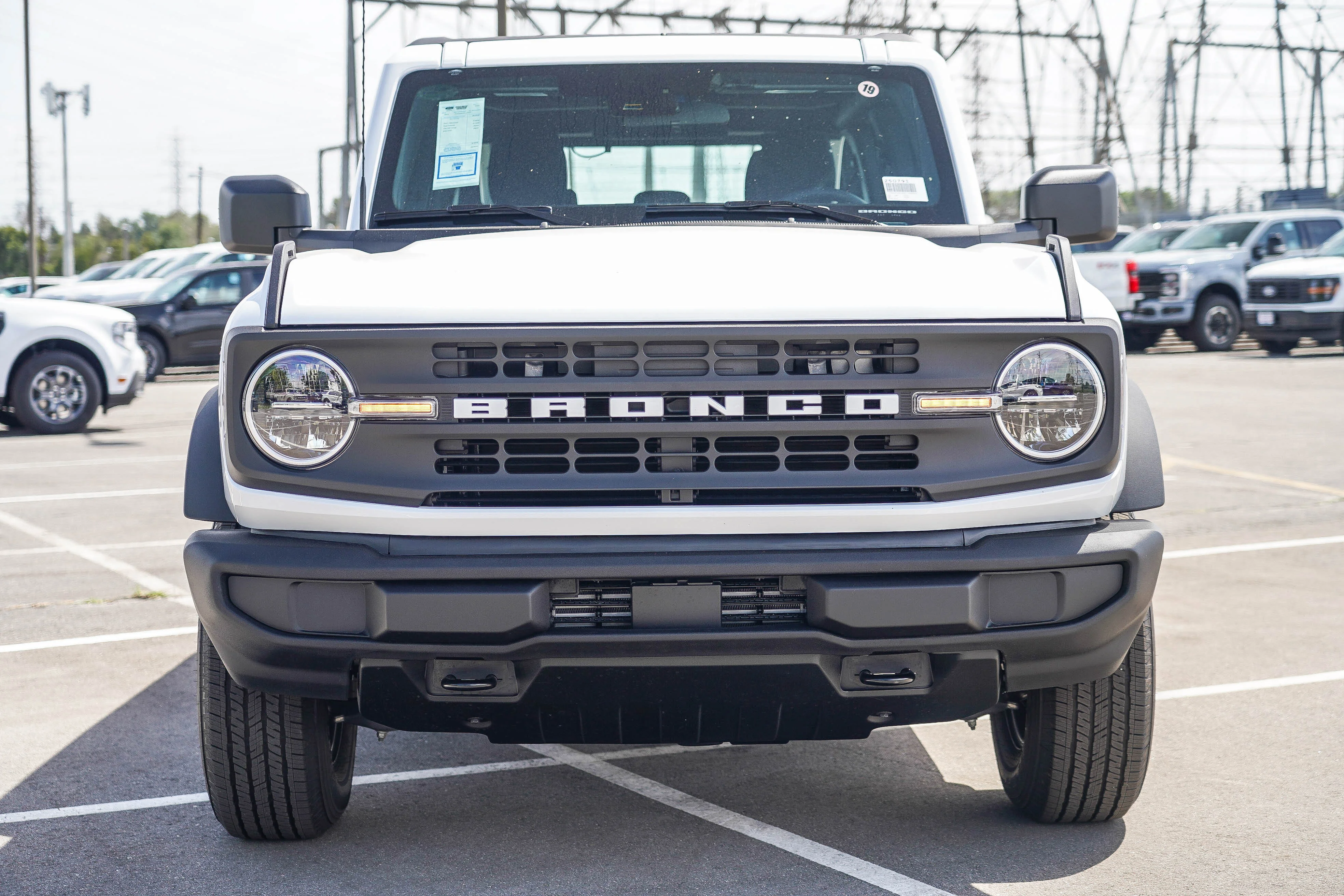 New 2025 Oxford White Ford Base image 4