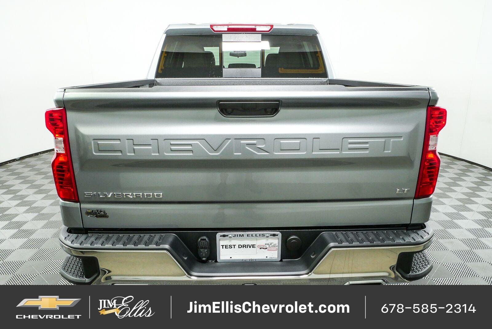New 2026 Sterling Gray Metallic Chevrolet LT image 27
