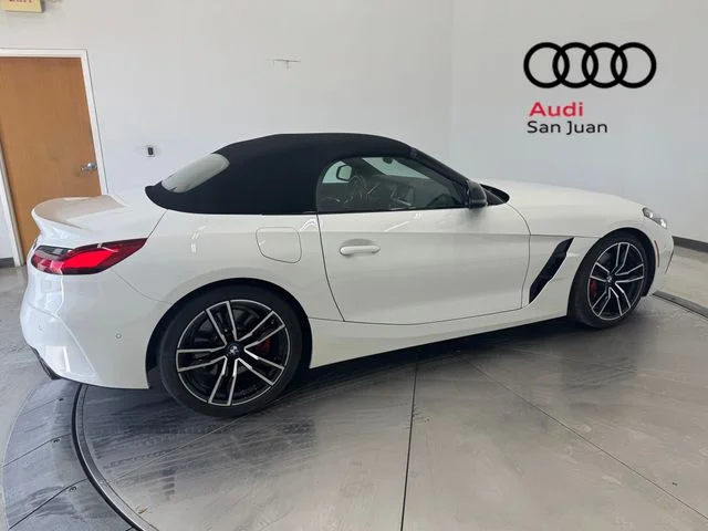 Used 2025 White BMW sDrive M40i image 36