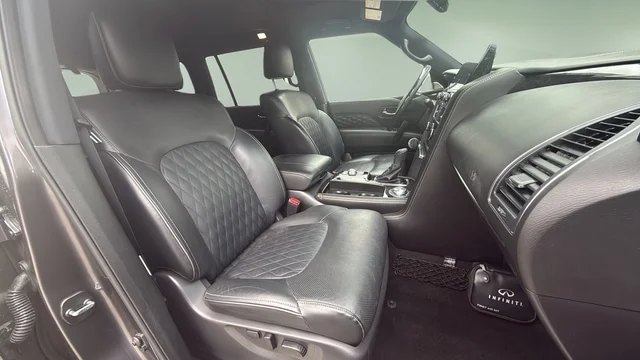 Used 2024 Anthracite Gray INFINITI Sensory image 11