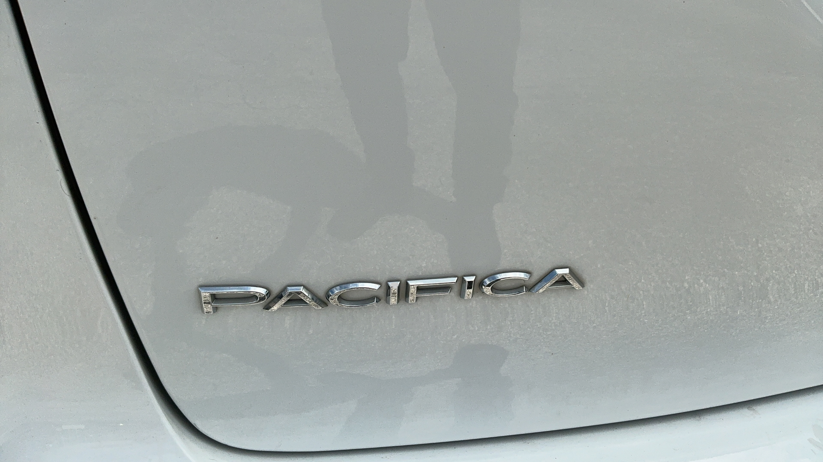 Used 2019 White Chrysler LX image 19