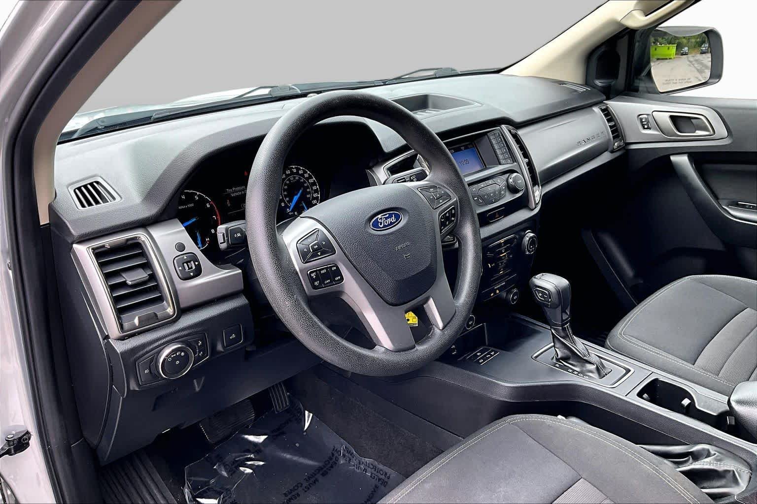 Used 2019 Ingot Silver Metallic Ford XLT image 17