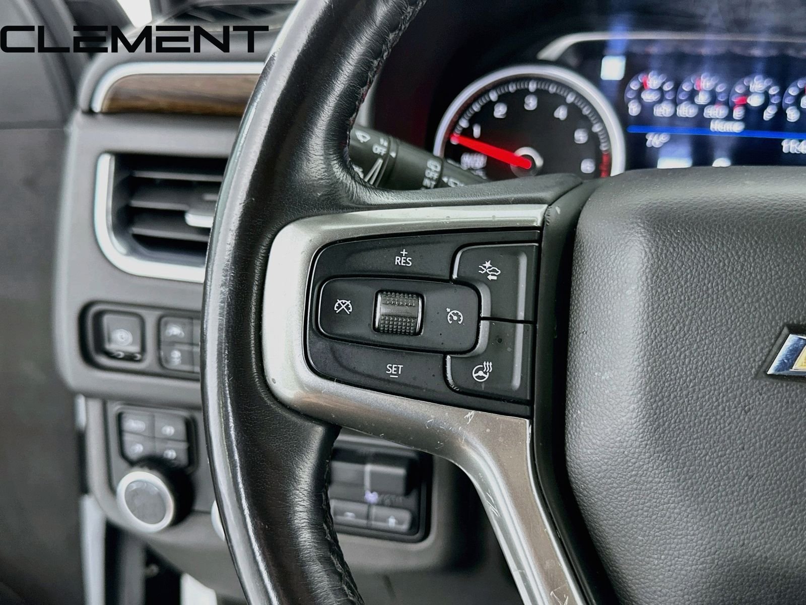 2021 Chevrolet Suburban Premier - Photo 15