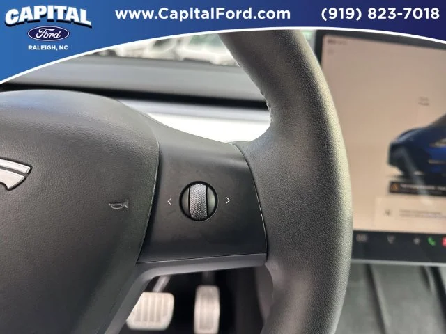 Used 2023  Tesla Performance image 24