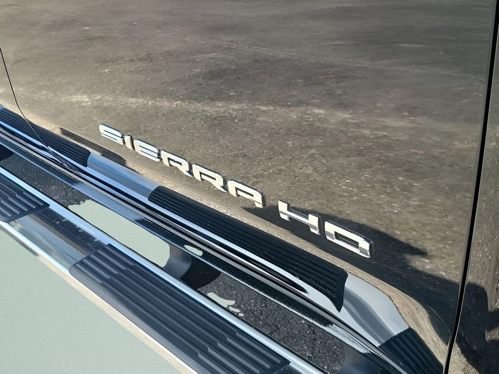 New 2026 Onyx Black GMC SLT image 41