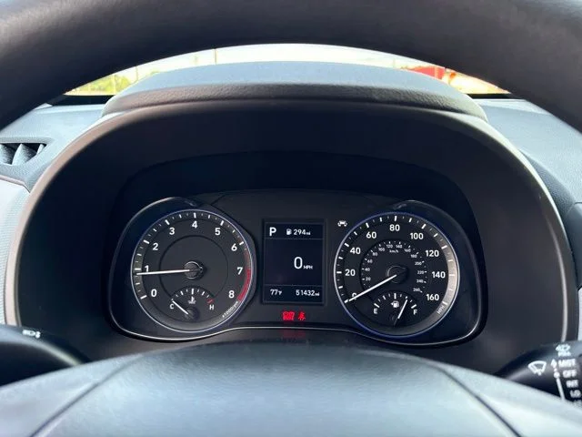 Used 2019 Red Hyundai SE image 14