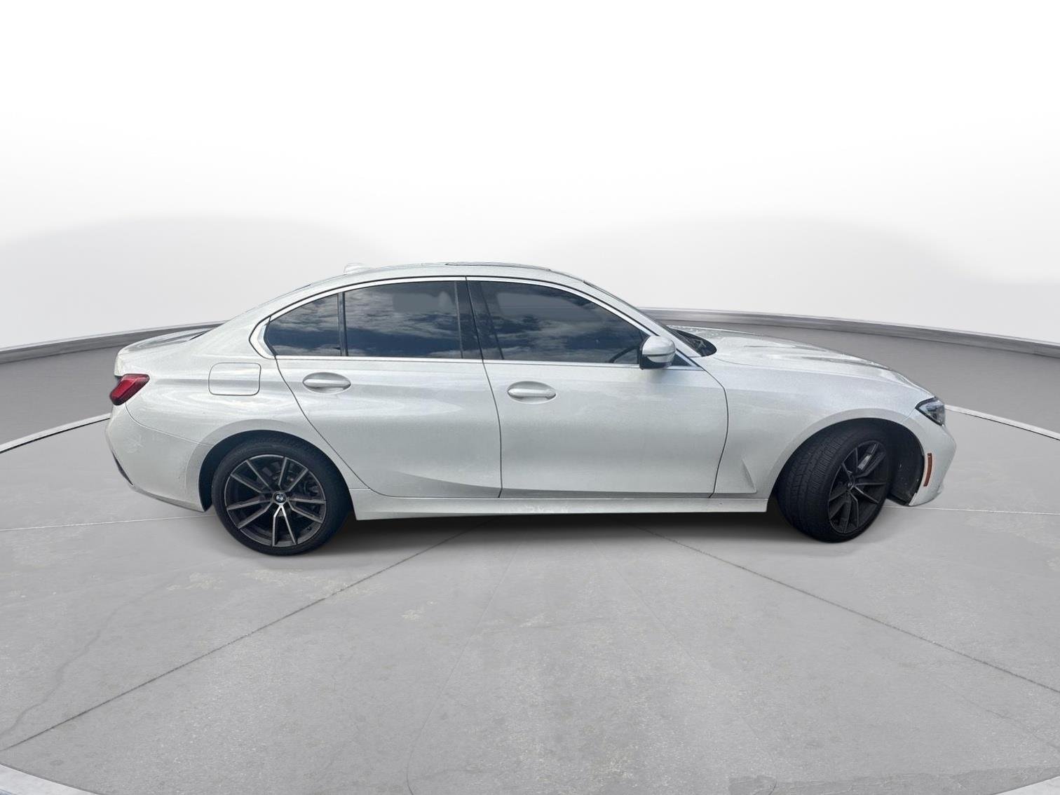 Used 2019 Mineral White Metallic BMW 330i xDrive image 5